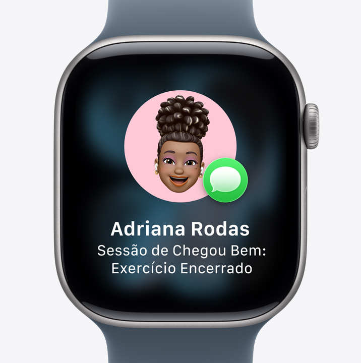 Apple Watch Series 11, mensagem do recurso Chegou Bem avisando que a amiga terminou o exercício.
