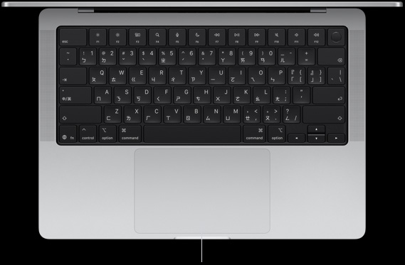 打開的 MacBook Pro 14 吋俯視圖，展示位於鍵盤下方的力度觸控板。