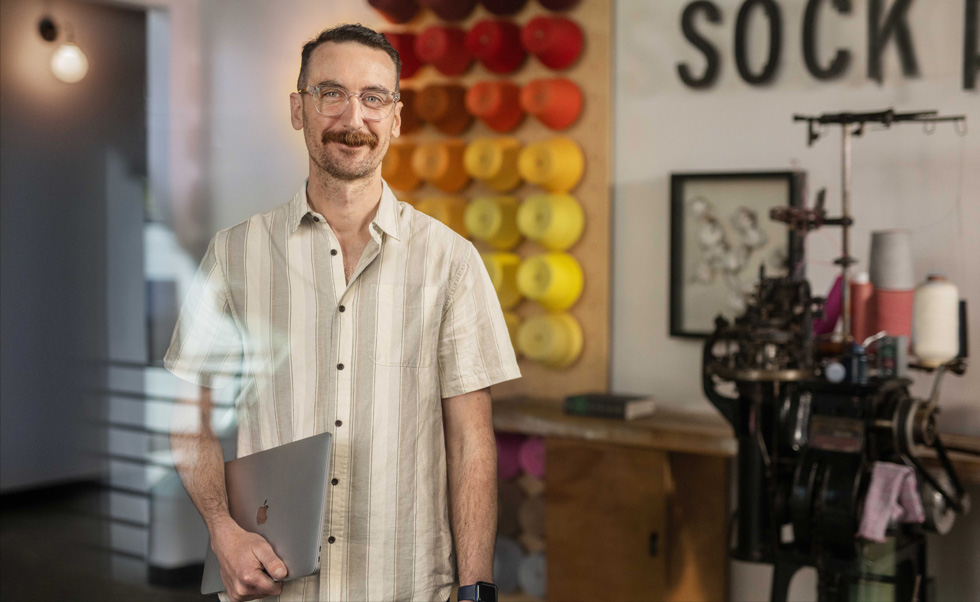 顧客成功與策略夥伴關係副總裁 Max Williamson，同時身兼 IT 部門職務