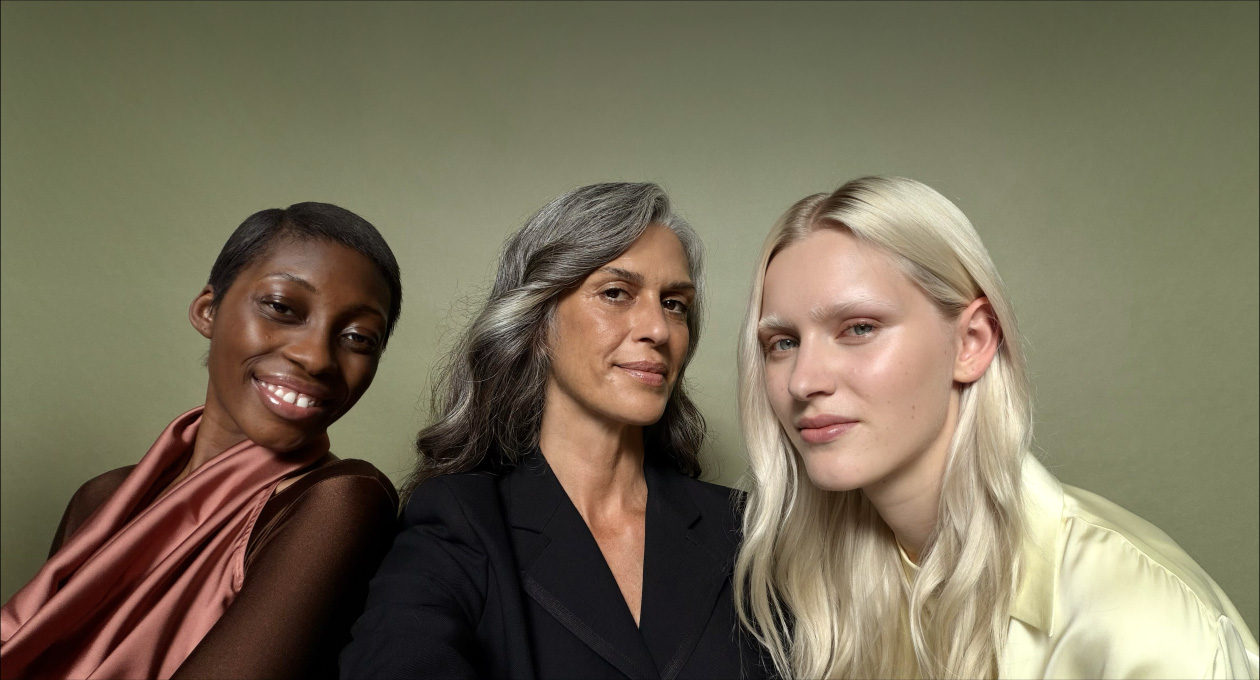 iPhone 17 Pro, Camera-app, feature Middelpunt voor foto’s, demo van hoe je een selfie van een groep mensen maakt, hun gezichten in een kader