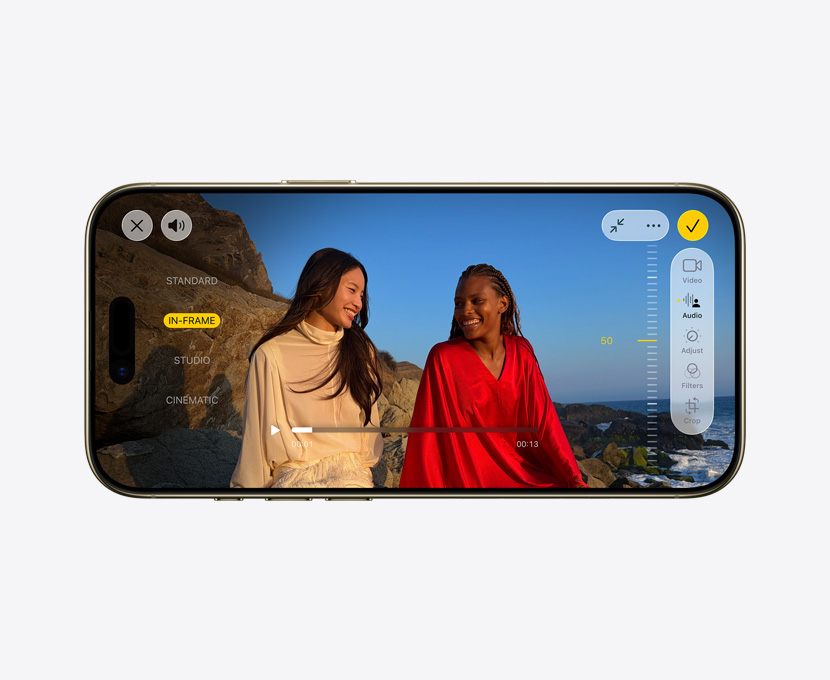 iPhone Air, eksterior depan, video Pro dengan fitur Mixing Audio yang digunakan