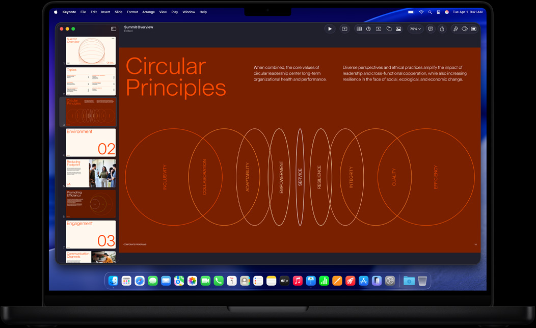MacBook Pro 螢幕展示製作用於商務高峰會的 Keynote